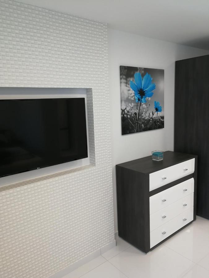 Aqua Solar Apartmanhaz Мишкольц Экстерьер фото