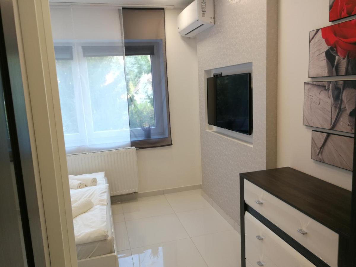 Aqua Solar Apartmanhaz Мишкольц Экстерьер фото