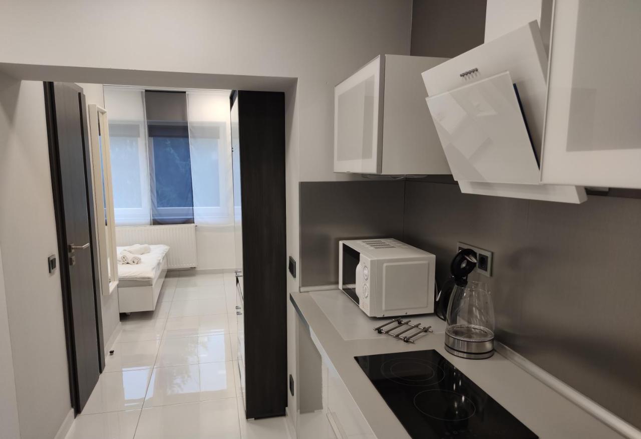 Aqua Solar Apartmanhaz Мишкольц Экстерьер фото