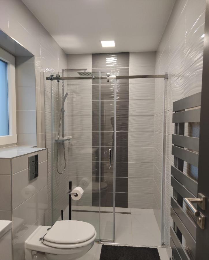Aqua Solar Apartmanhaz Мишкольц Экстерьер фото